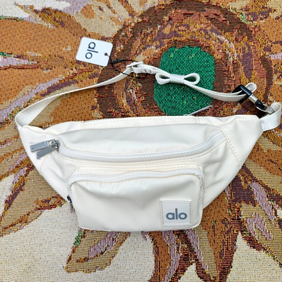 ALO Yoga Handbags - ALO Yoga Explorer Convertible Pack | 3L Nylon Waist Bag